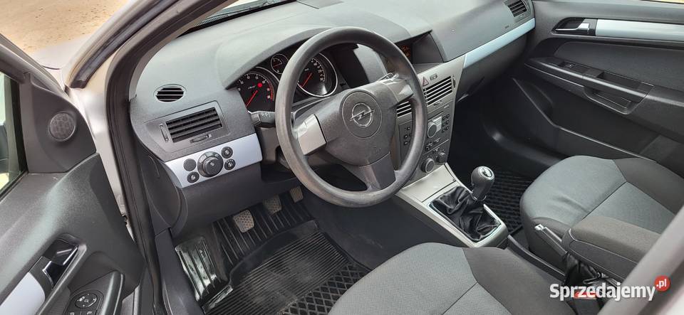 Opel Astra 14 Klima ładna zdrowa Rok produkcji 2004 Łańcut