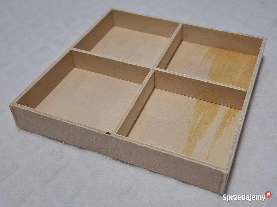 Tacka drewniana z przegródkami ze sklejki Pozostałe Czeladź