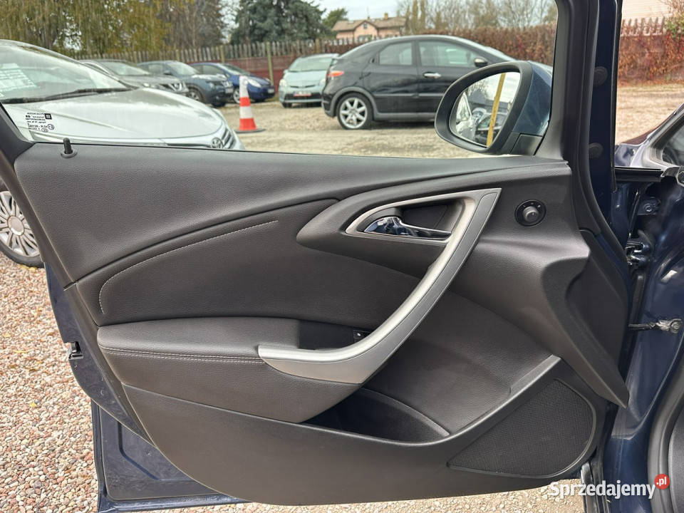 Opel Astra Bogata wersjaNowy nieuszkodzony Warszawa