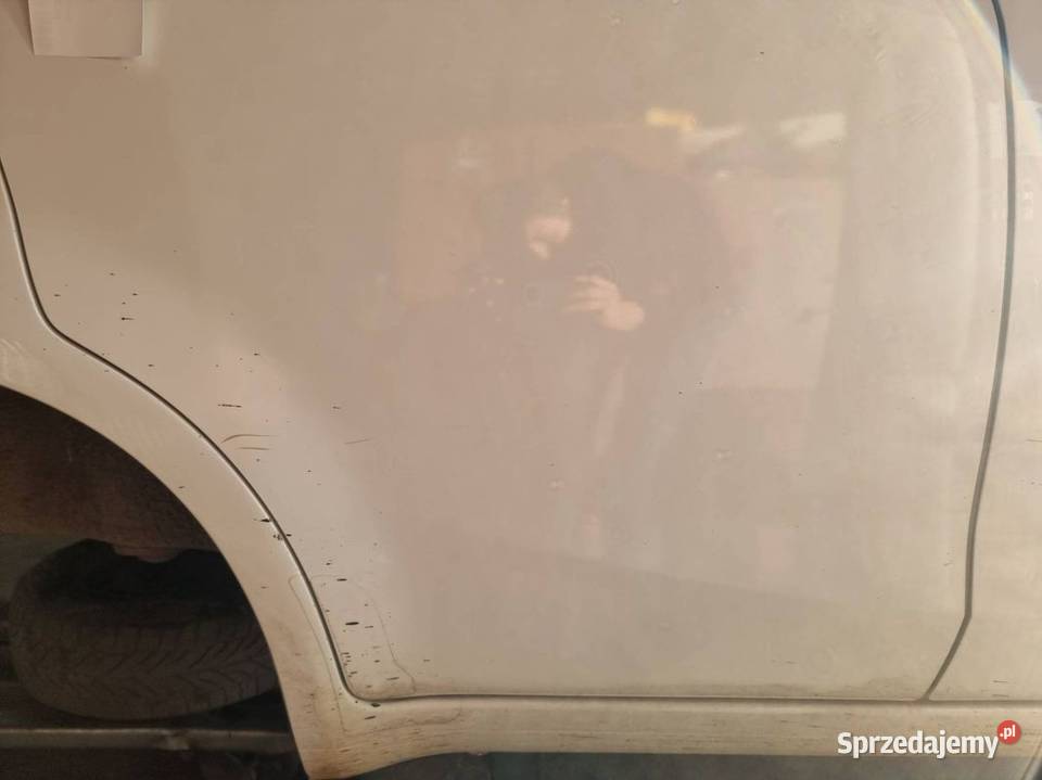 DRZWI PRAWE TYŁ OPEL AGILA 26UD Lipno