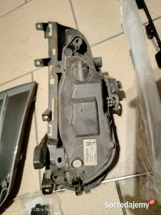 Volvo XC60 Żaluzja górna i dolna wzmocnienie ALU Pozostałe Ostrów Wielkopolski