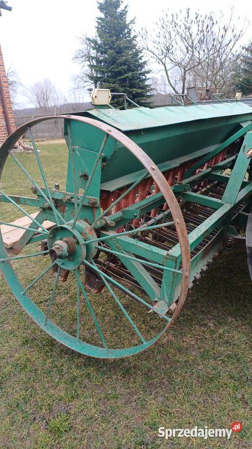 Siewnik zbożowy 23 lejki Maszyny rolnicze sprzedam