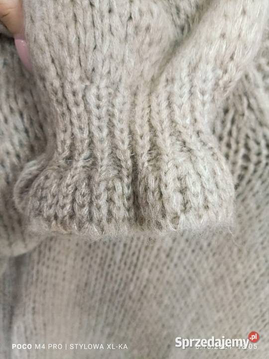 Stylowy ciepły sweter puszysty beżowy130 biust Pątnów sprzedam