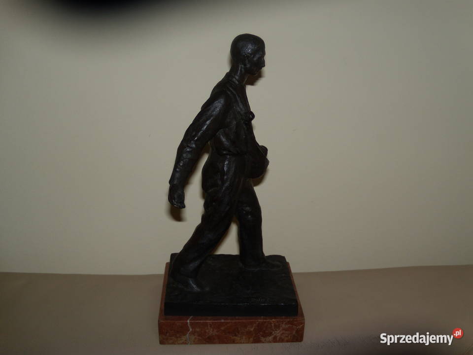 Rzeźba z brązu Siewca Warszawa