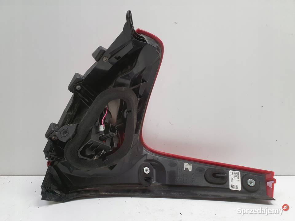 TYLNIA TYLNA LAMPA PRAWA Volvo V40 II 1216r Rudka