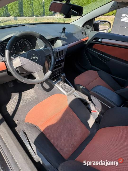Opel Astra H GTC 16 zachodniopomorskie Pucice