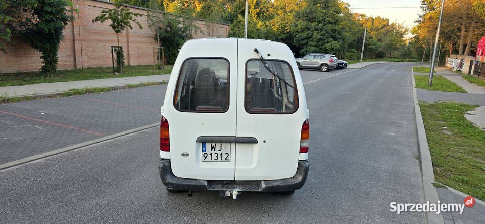 Nissan vanette 23d klima tył napęd Warszawa sprzedam