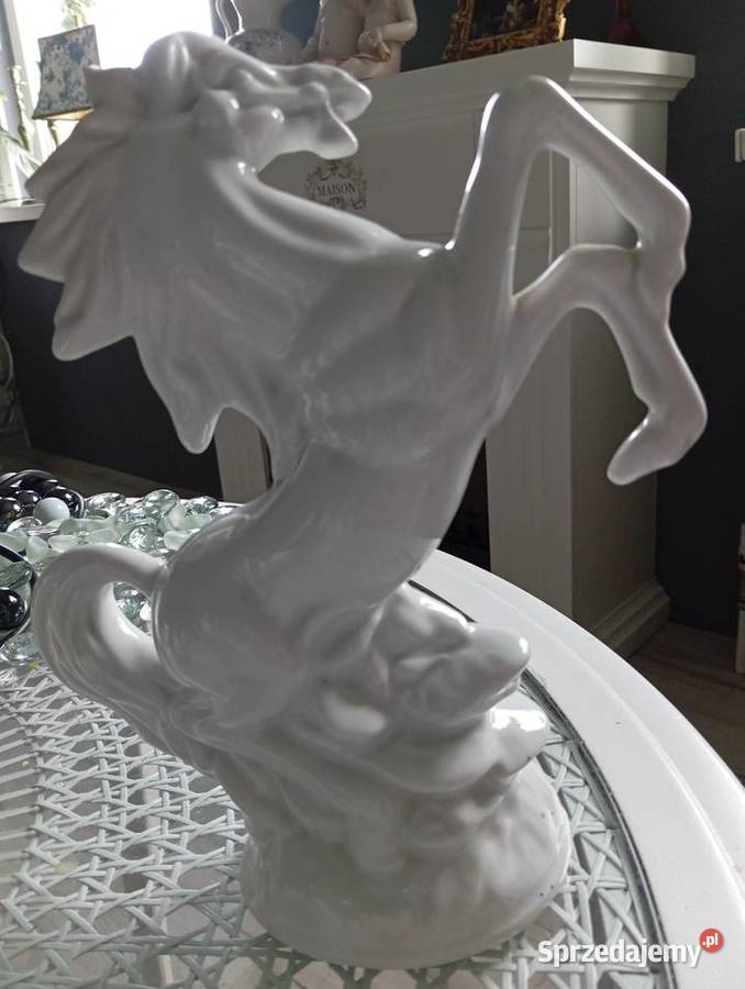 Porcelanowa figurka konia Zielona Góra