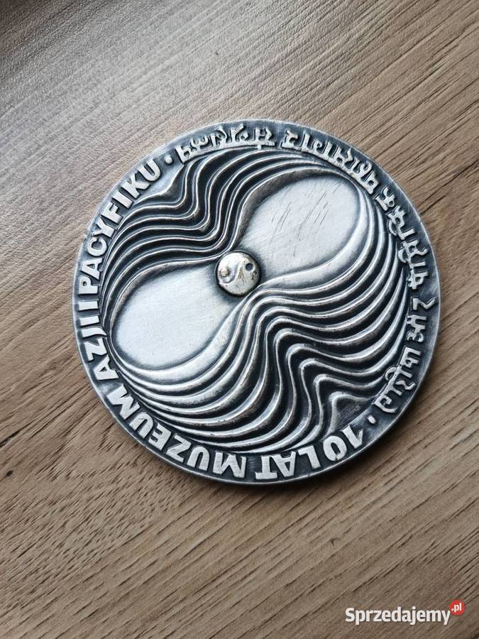 Medal 10 lecie Muzeum Azji i Pacyfiku Annopol sprzedam