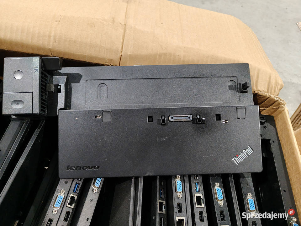 Stacje dokujące laptopów 64 sztuki LENOVO