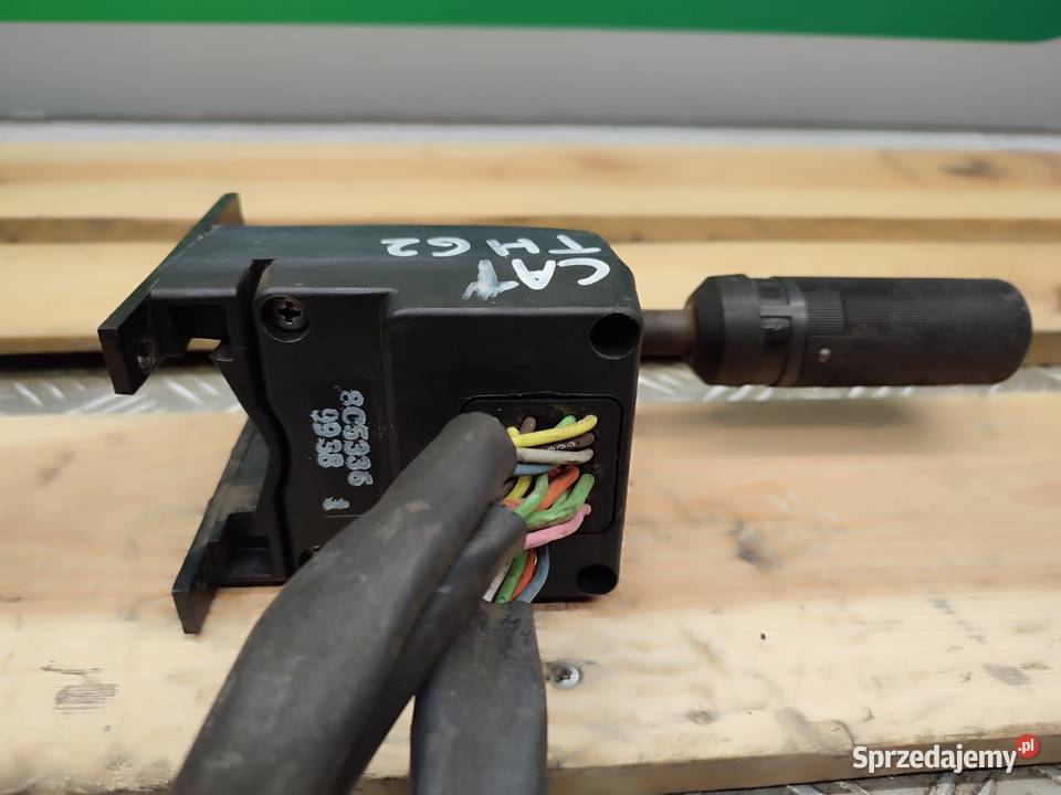 Przełącznik 8C53336 9938 Rewers CAT TH 62