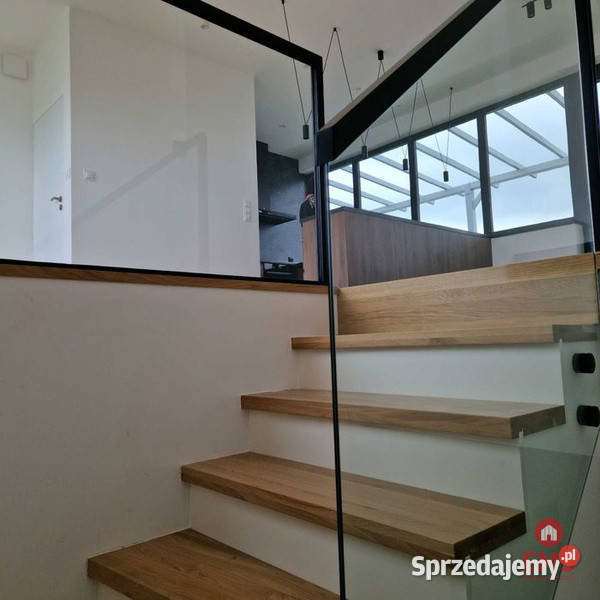 Do sprzedaży mieszkanie 11221m2 4pokojowe Piętro 4 sprzedam
