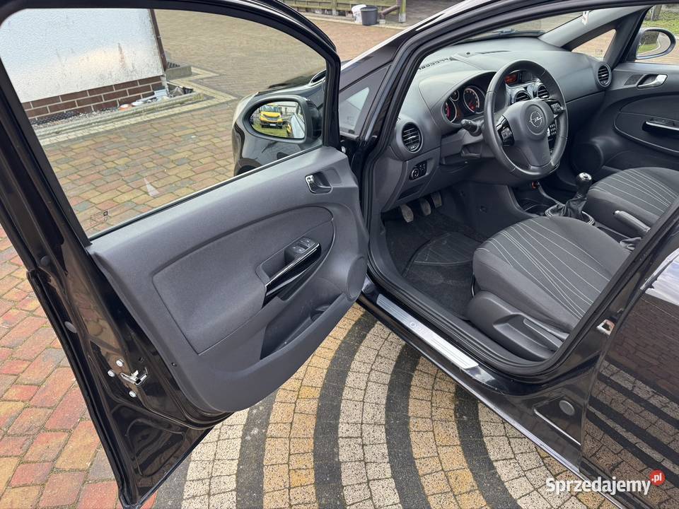 Opel Corsa 2010 Benzyna 12 Drezdenko