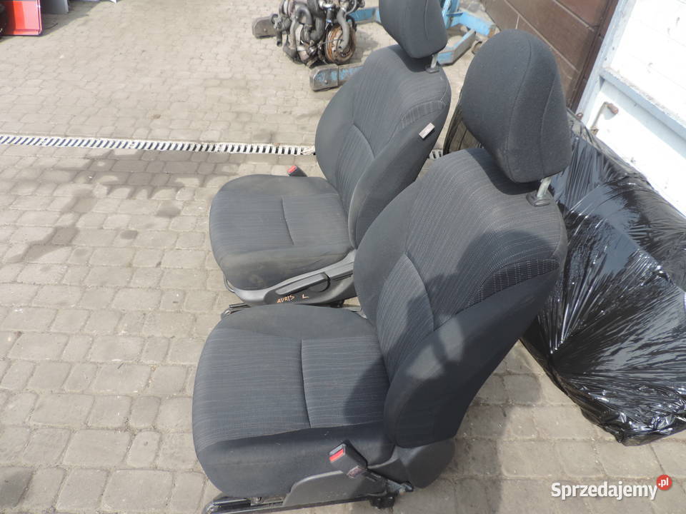 FOTEL LEWY PRAWY TOYOTA AURIS 1 5D fotele, kanapy Wyposażenie wnętrza Części Nowy Sącz