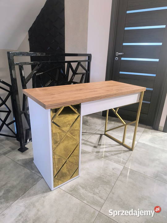 Biurko kosmetyczne manicure z lustrem fazowanym pomorskie Sierakowice