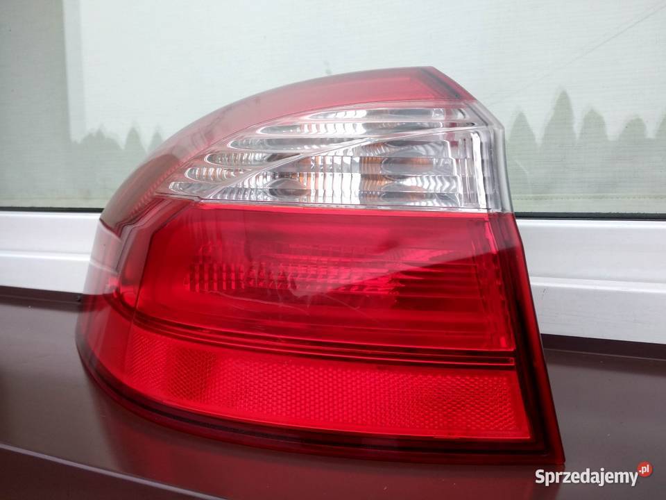 Kia Rio III 3 lampa tył tylna lewa narożna w