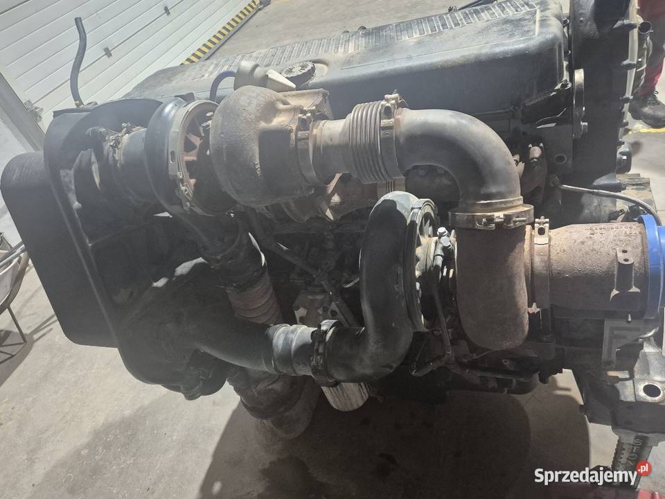 Silnik Case Quadtrac 5802812095 Silnik i osprzęt Zajęczniki