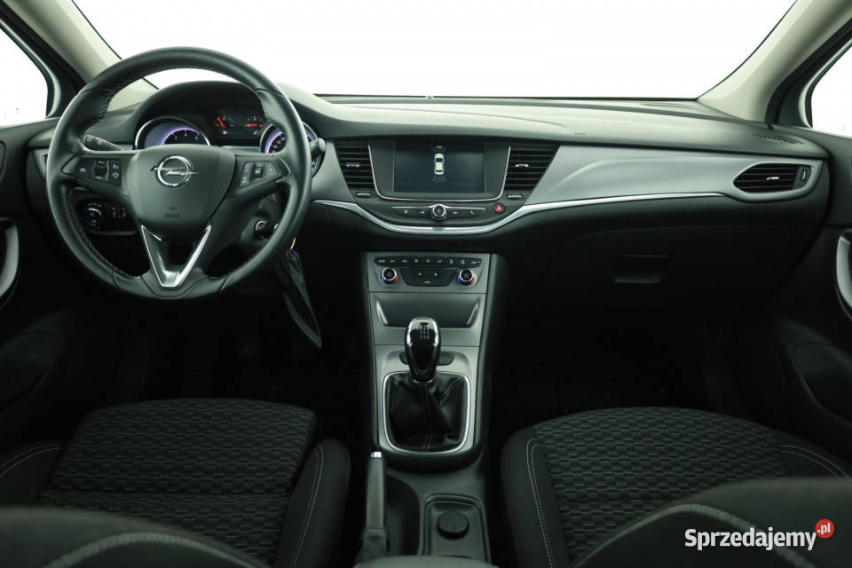 Opel Astra 14 T gniazdo USB