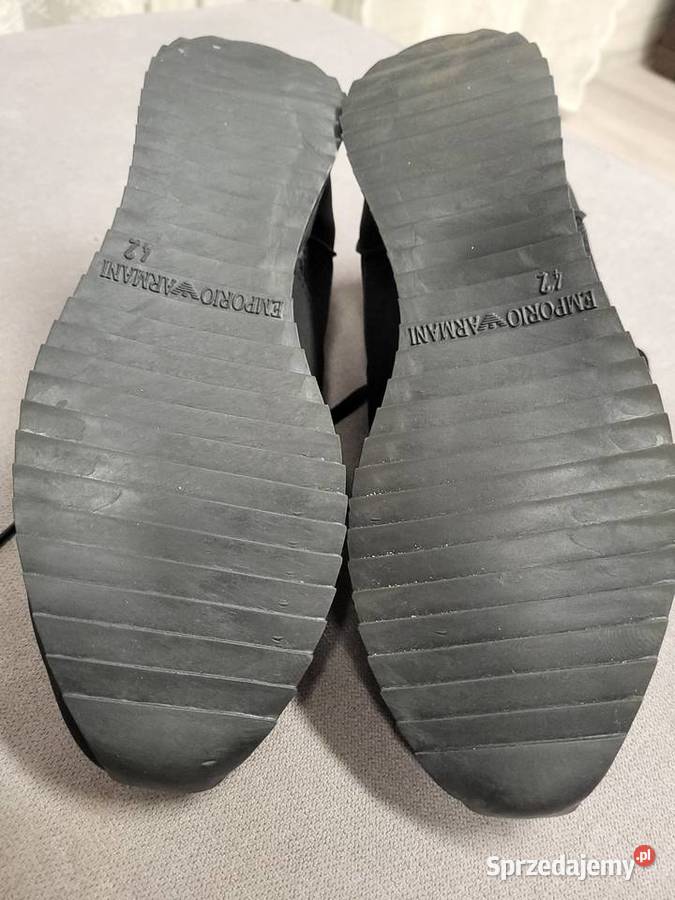Buty EA7 Emporio Armani czarne że złotym napisem Chorzów