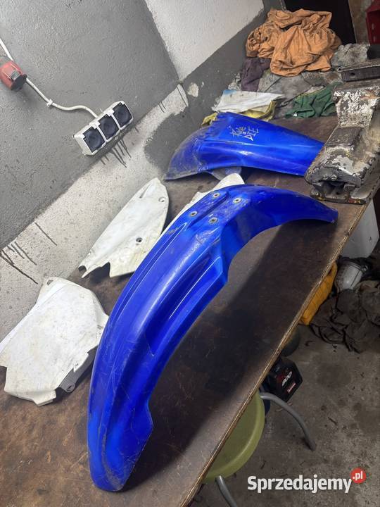 Plastiki Yamaha YZ 125 250 Błotnik boczki Bielawa