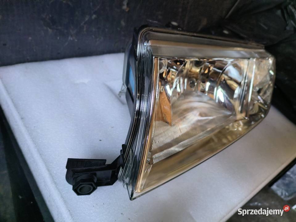 Reflektor lewy przód skoda Fabia II Warszawa