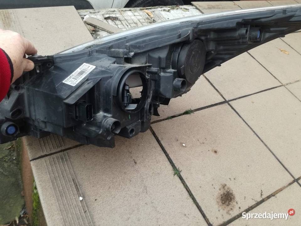 Lampa przednia prawa peugeot 3008 lift Kępno sprzedam