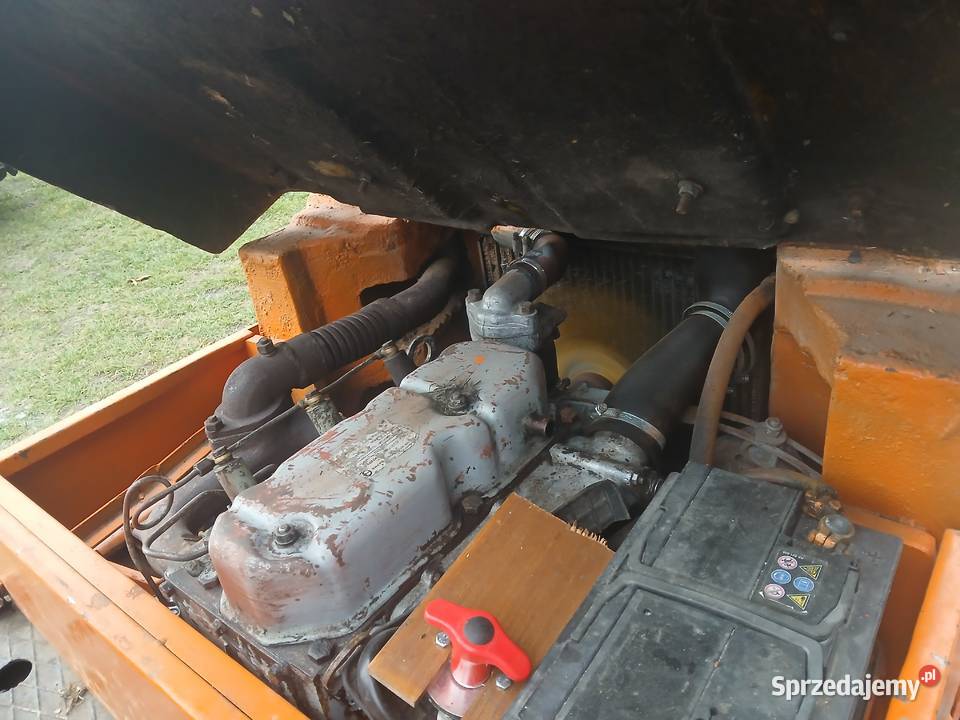 Wózek widłowy Bułgar silnik Perkins 3p
