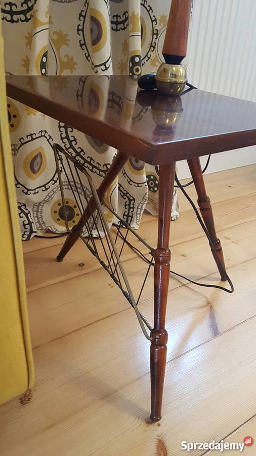 LAMPA STOJĄCA Z GAZETNIKIEM LATA 70 PRL TRÓJNÓG