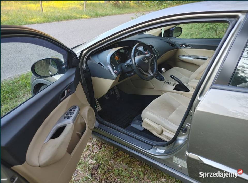 Honda Civic ufo 18 140 alu panorama dach jasny manualna Civic Łochów