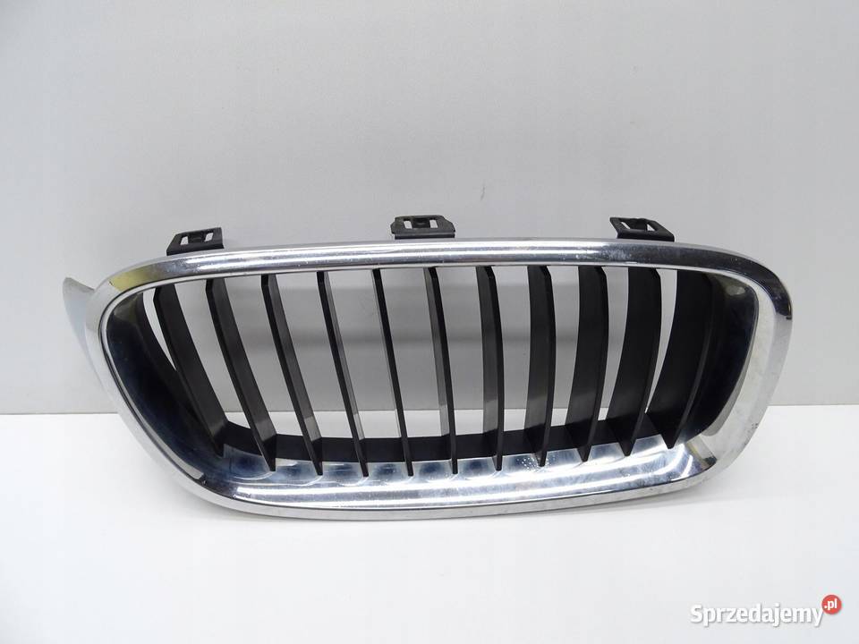 ATRAPA GRILL NERKA PRAWY PRAWA PRZÓD PRZEDNIA