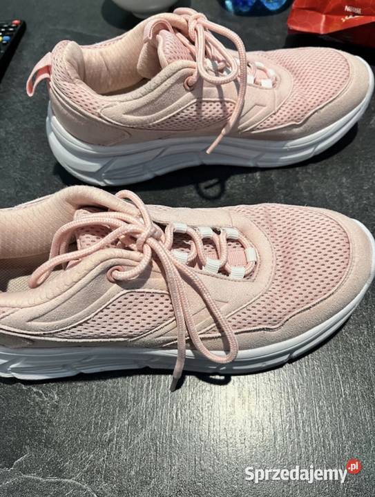 Buty 4F sprzedam