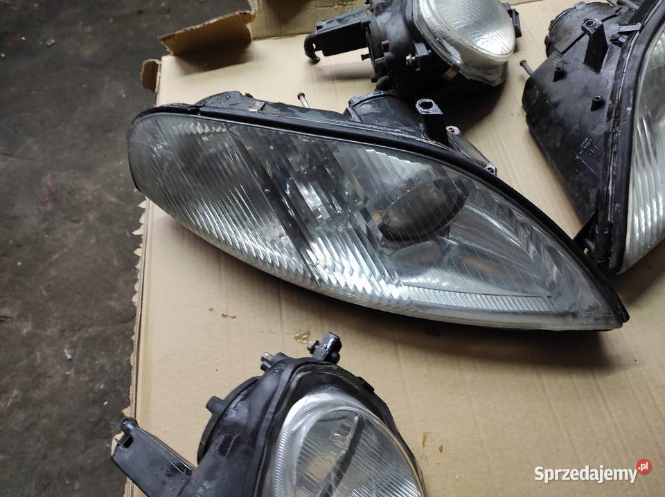 Reflektor Lexus SC 300 SC 400 śląskie Częstochowa sprzedam