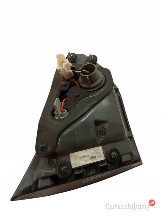 LAMPA TYŁ W KLAPĘ PRAWA 5D HB 92404A50 Hyundai Lampy tylne Lampy tylne