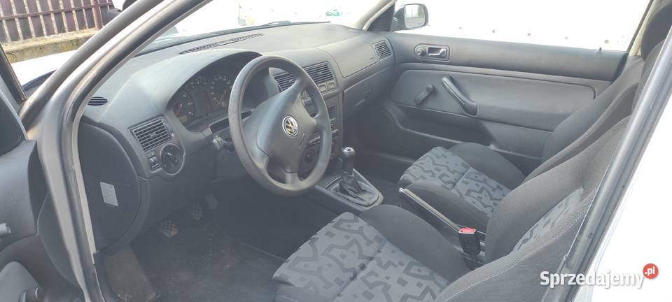 Volkswagen Golf IV 14 benzyna 1998r 3D Hatchback Volkswagen