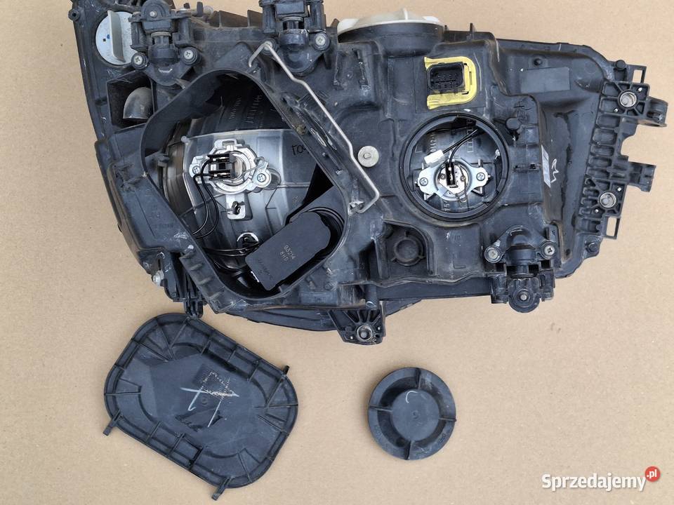 MERCEDES AROCS REFLEKTOR LEWY LAMPA LEWA