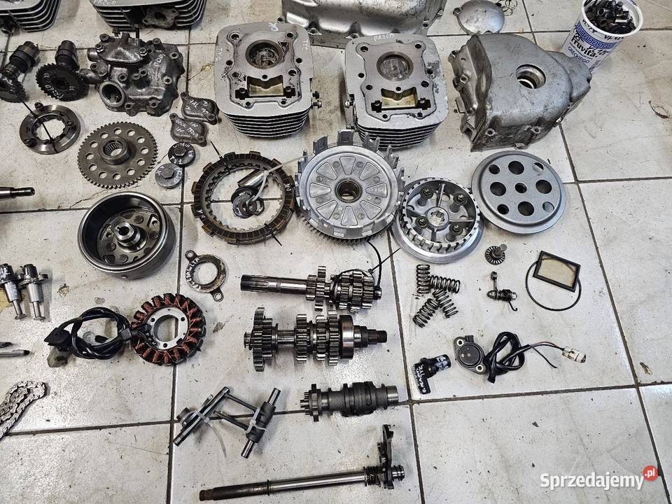 Suzuki VL 125 Intruder silnik części wał głowica Jelenia Góra