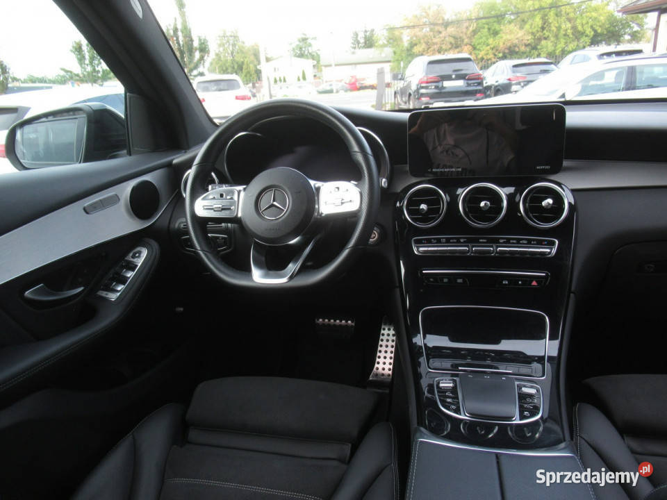 Mercedes GLC 200 BEZSZKODOWY AMG NIGHT Ambient komputer pokładowy