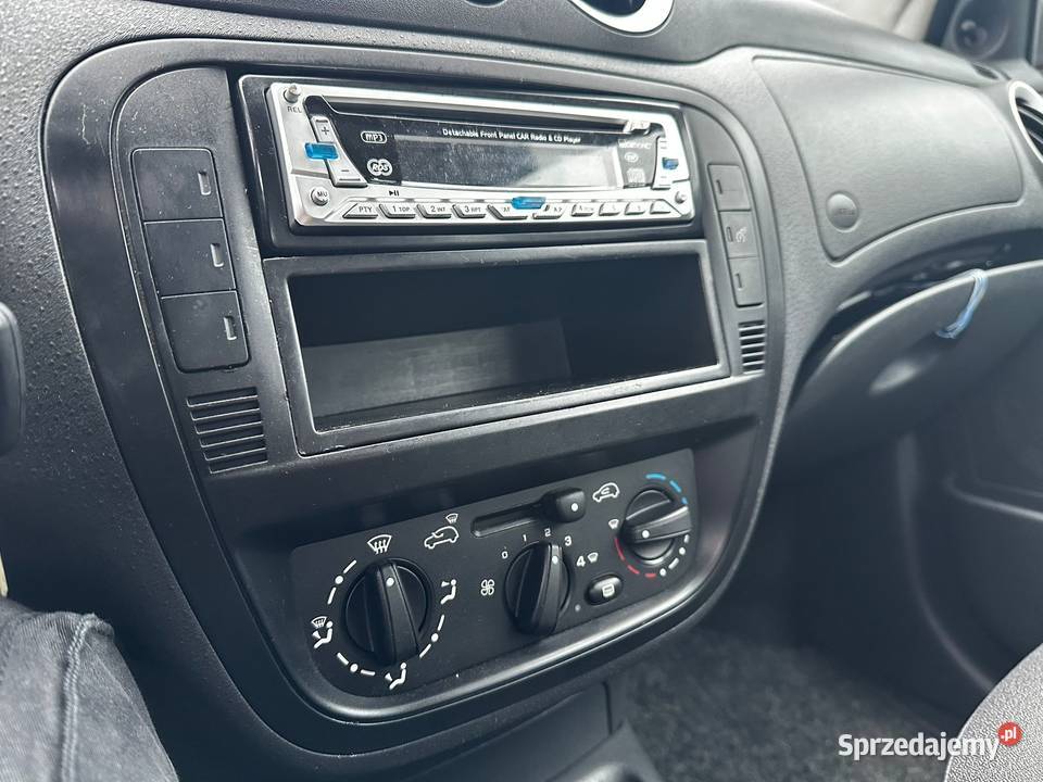 Citroen C2 Benzyna Rok produkcji 2006 sprzedam