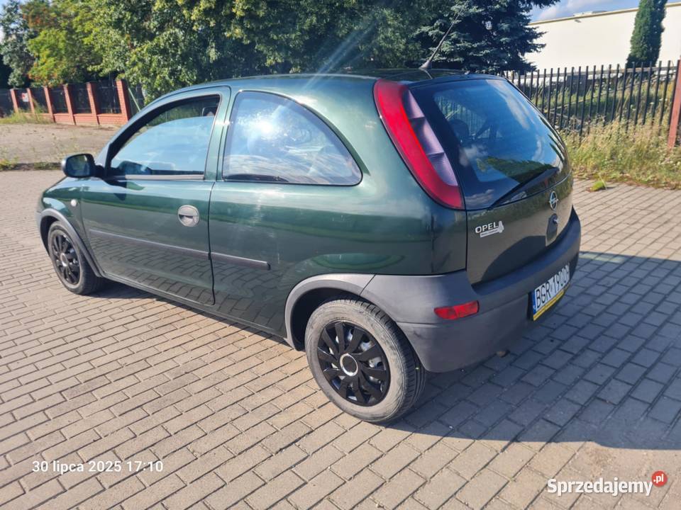 OPEL CORSA sprawna z opłatami 2001r 300000km sprzedam