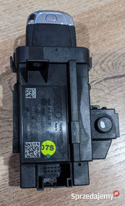 Kluczyk z stacyjką czytnikiem Audi A4 B8 Olsztynek