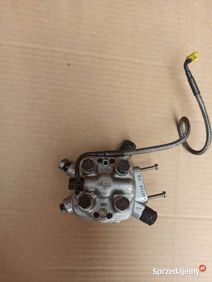 ROZDZIELACZ PALIWA AUDI 80 18 0438101005 Rok produkcji 1987 Bolesławiec