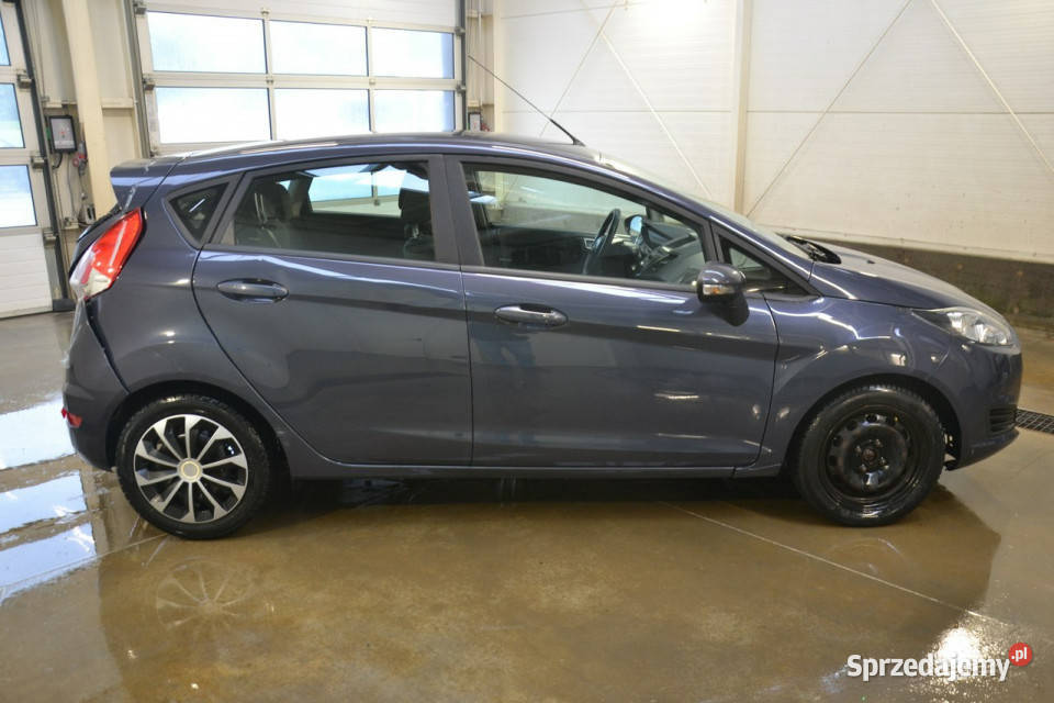 Ford Fiesta lifcie 10 benzyna 100 klimatyzacja Rok produkcji 2014 Kęty
