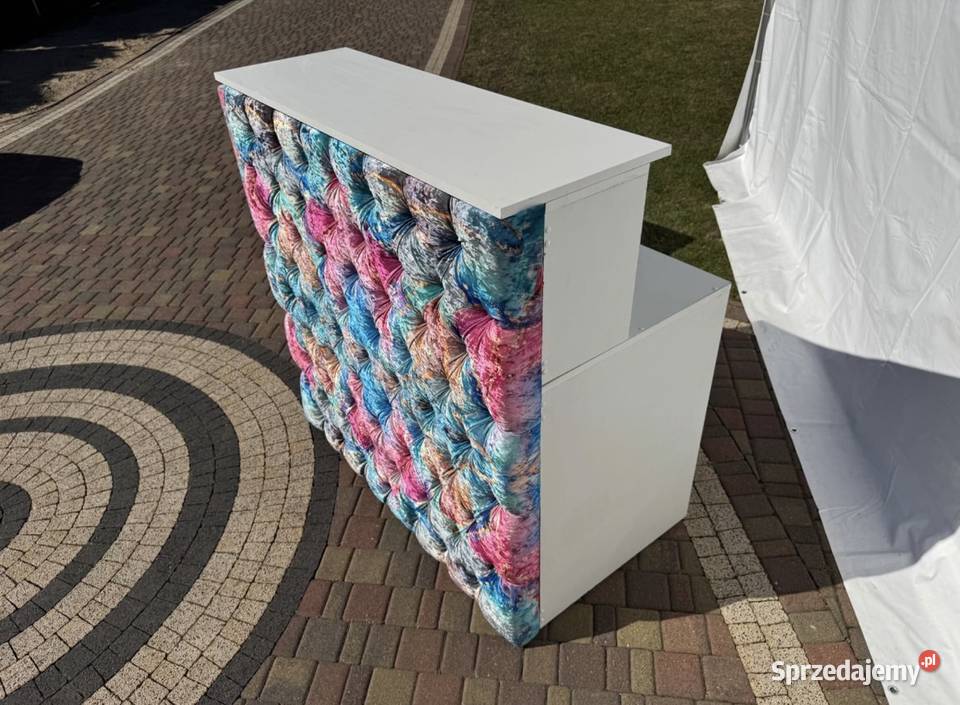 Lada sklepowa kanapa chesterfield butik