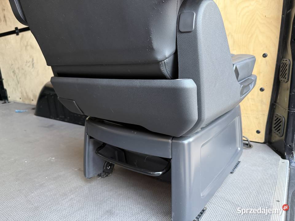 Fotele VW Multivan T5 T6 Skóra podłokietniki Kolno