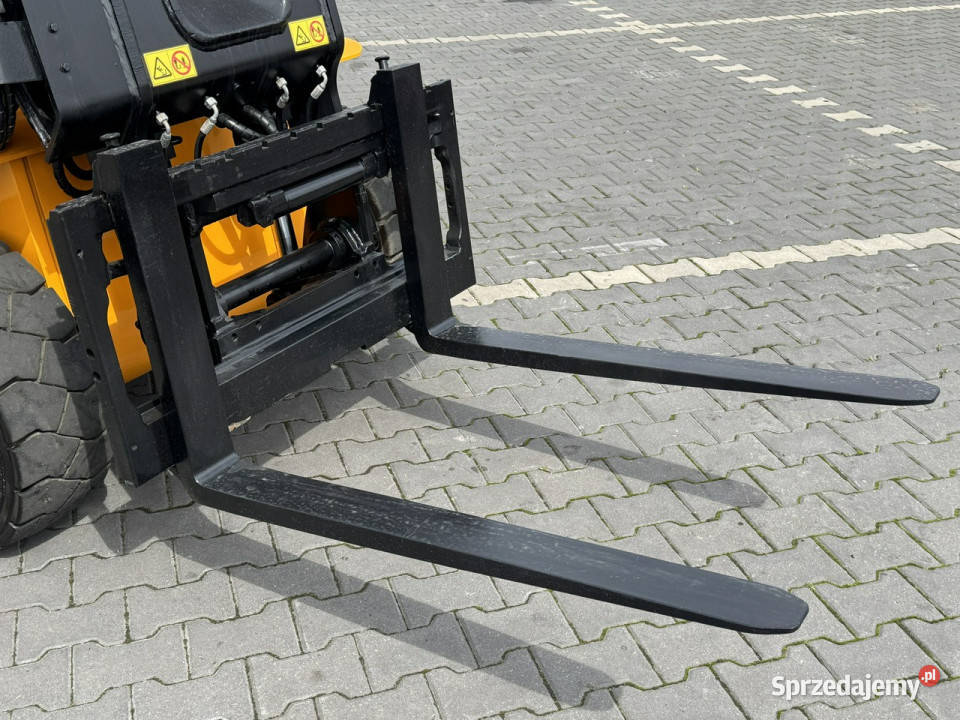 wózek czołowy JCB TLT 35D 4x4 T4 TELESKOP świętokrzyskie