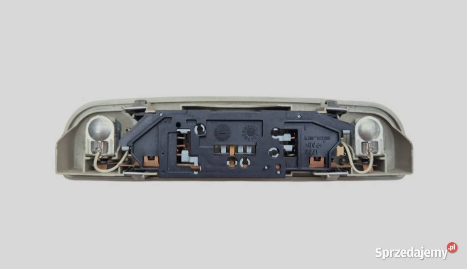 LAMPKA PODSUFITKI OŚWIETLENIE KABINY AUDI A4 B6 Działoszyce