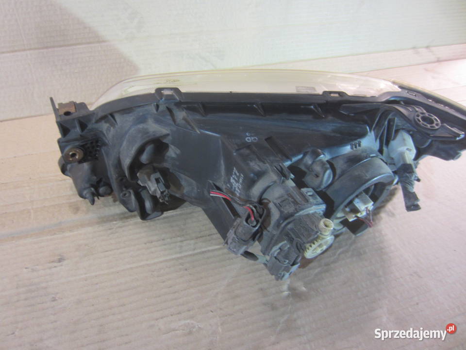 lampa prawa przód przednia mazda 323 bj osobowe Szczecin