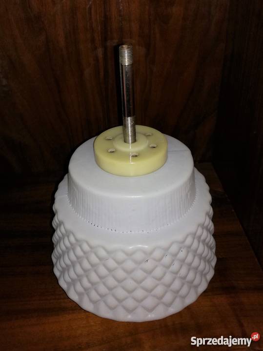 Lampa wisząca z białym szklanym kloszem PRL mazowieckie Warszawa