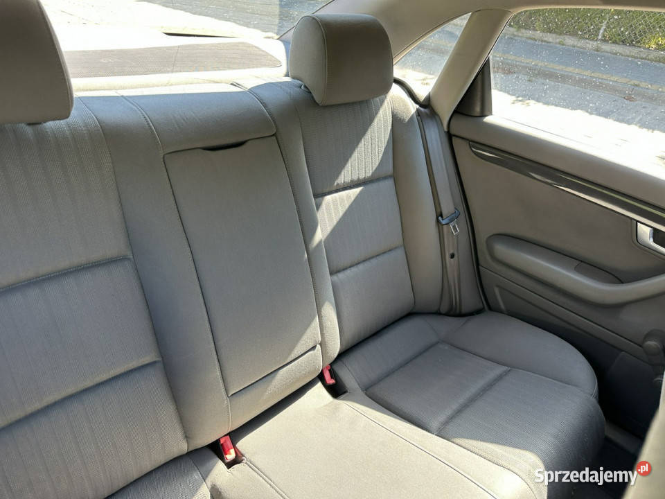Audi A4 20 benzyna klimatronikkamera Rok produkcji 2001 Wejherowo