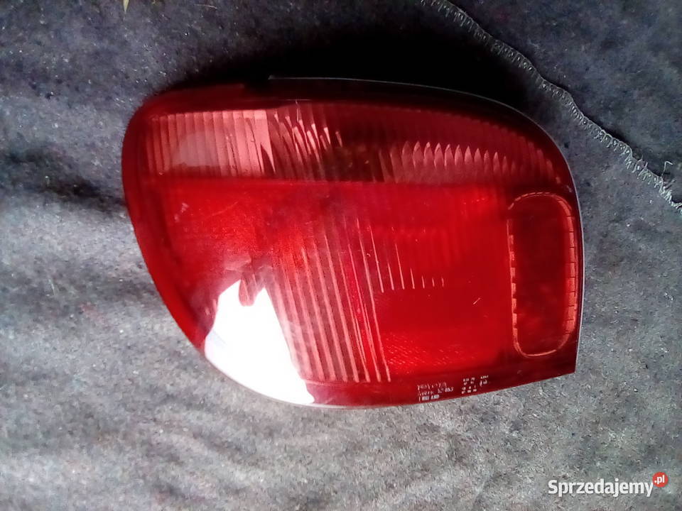 Lampa tylna lewa Toyota oryginalna wysyłka Chocianów sprzedam